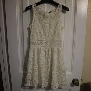 NWOT - H&M off-white lace mini-dress - size 6